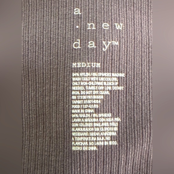 A New Day Purple Fitted Tank Top size Medium - Picture 5 of 6